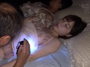 đưa cô bạn vú ngon về nhà khi đi họp lớp