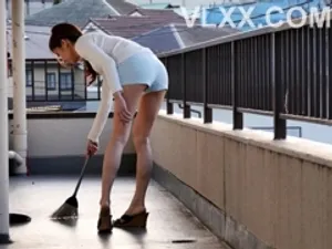 Bất ngờ nện tình nhân từ phía sau, nào ngờ làm tình nhầm chị cô ấy